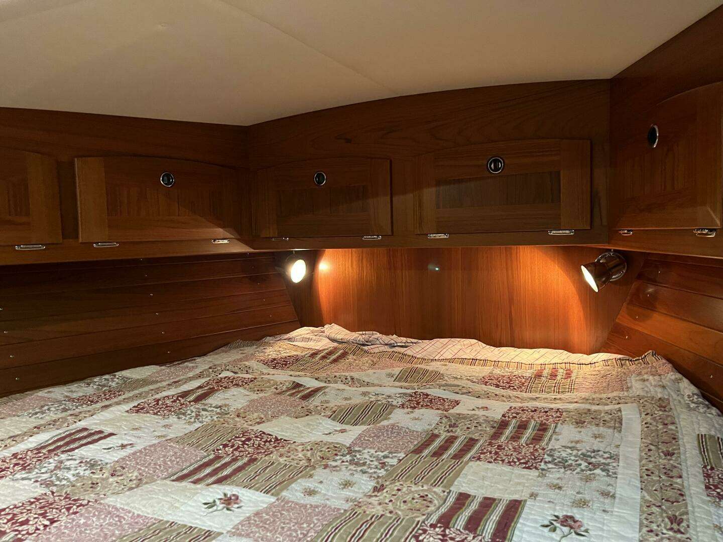 2003 Fantasi 44 Pilot House - Image 66