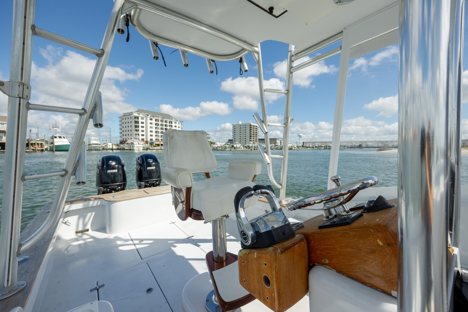 2005 Custom Carolina 26 Tideline Express - Image 11