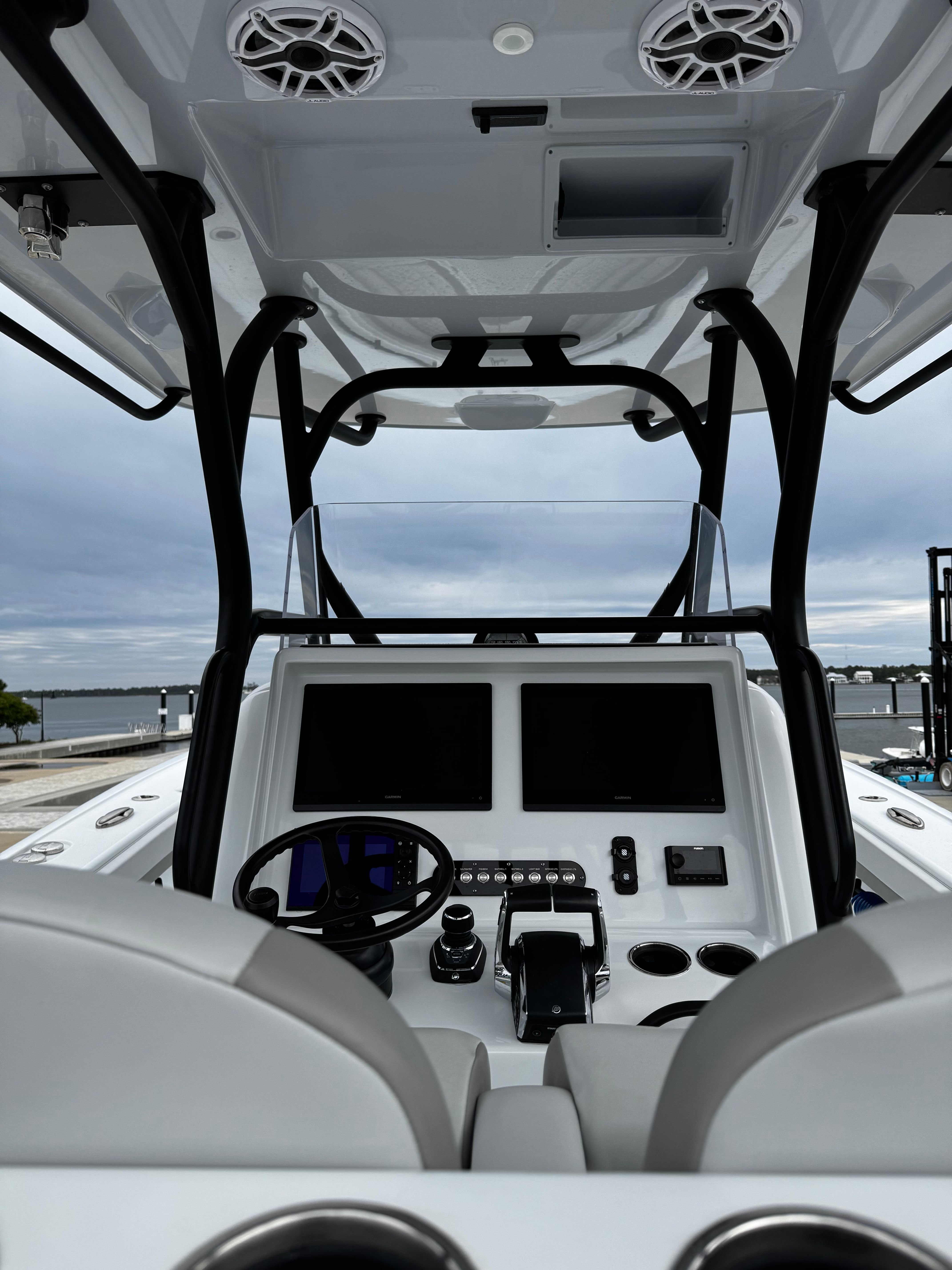 2024 Yellowfin 36 Offshore - 25