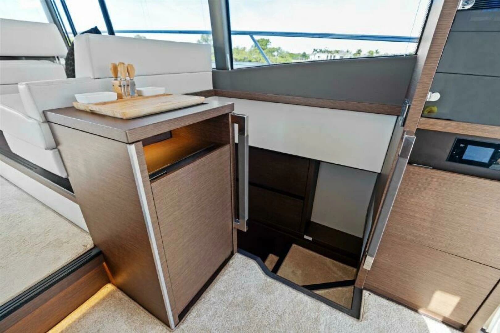 2020 Prestige 520 Flybridge - Image 22