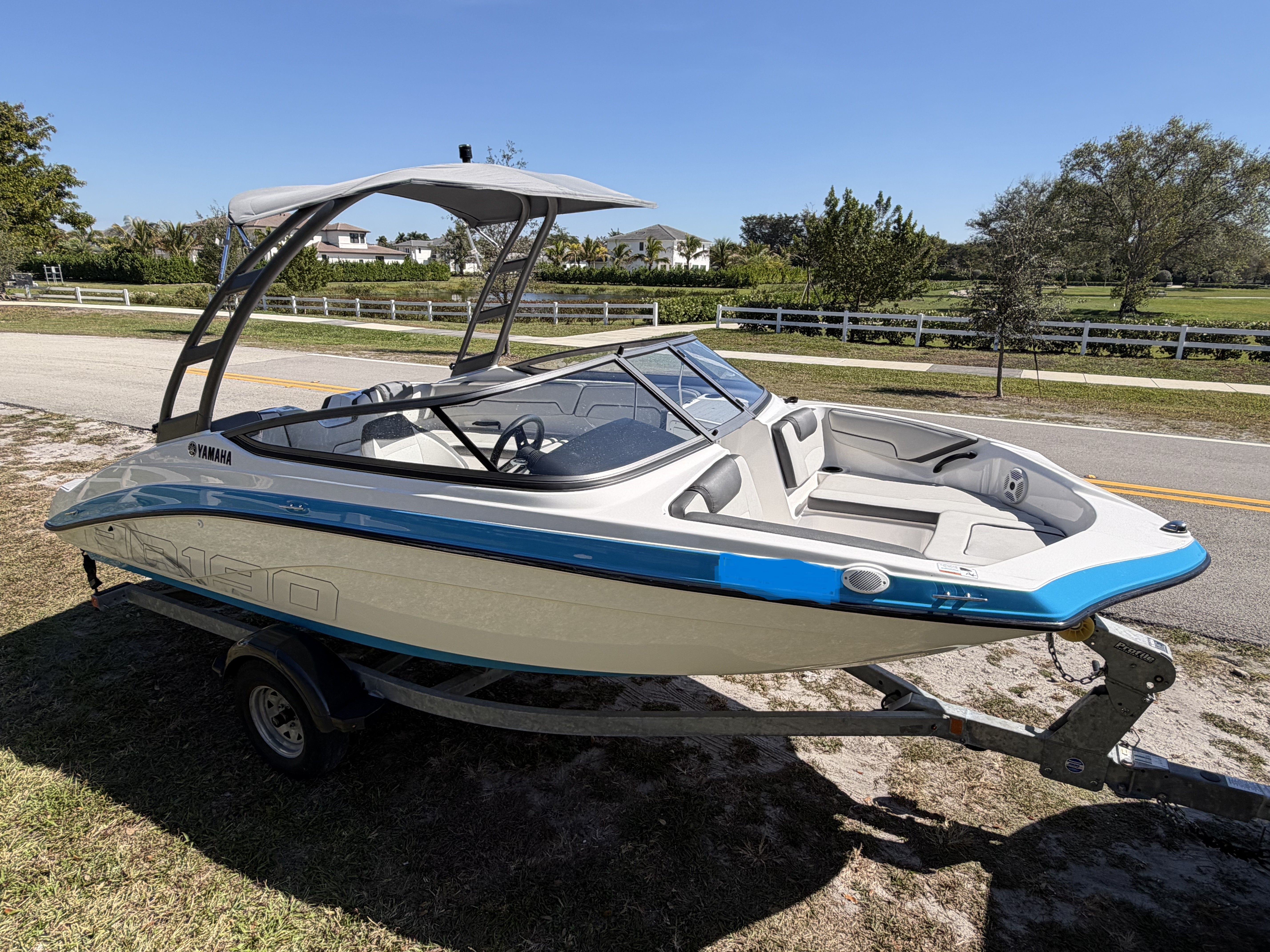 2022 Yamaha Boats AR190