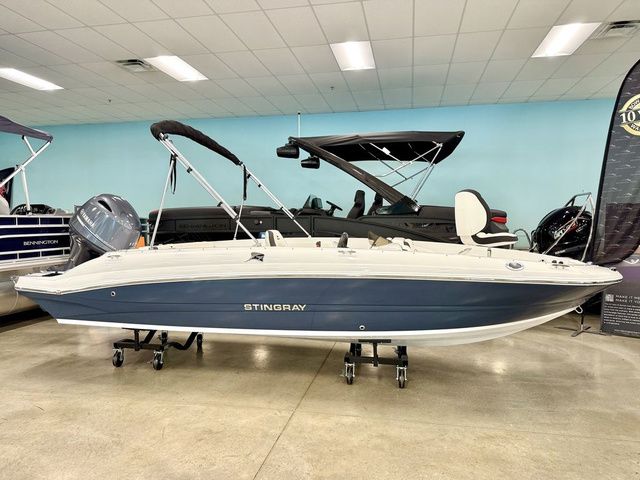2026 Stingray 182 SC