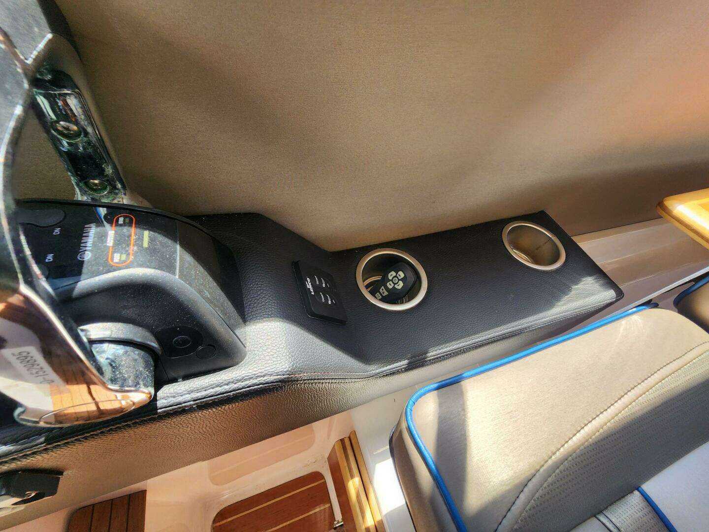 2020 Cutwater C-32 CB - Image 25