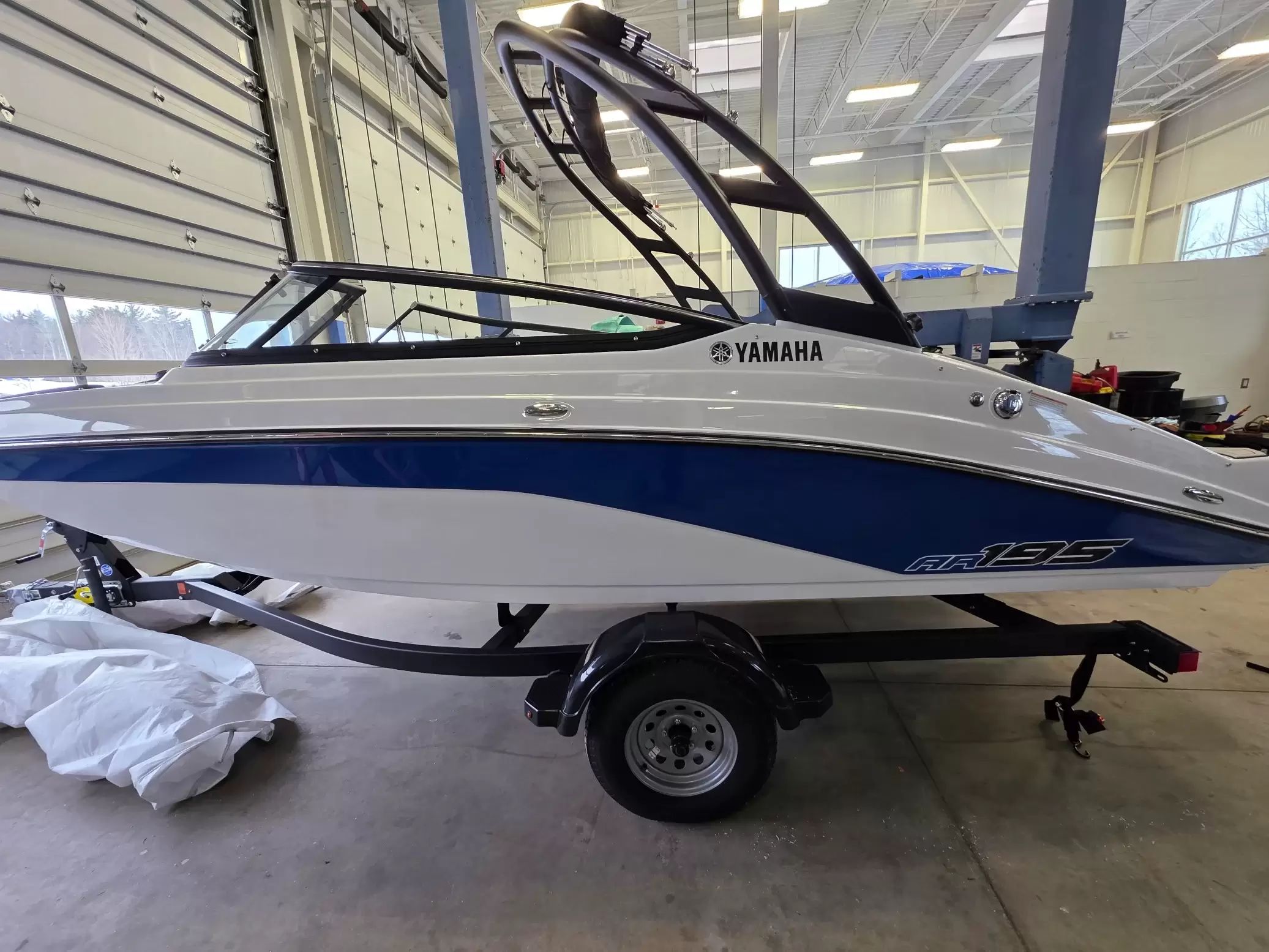 2026 Yamaha Boats AR195 - 2