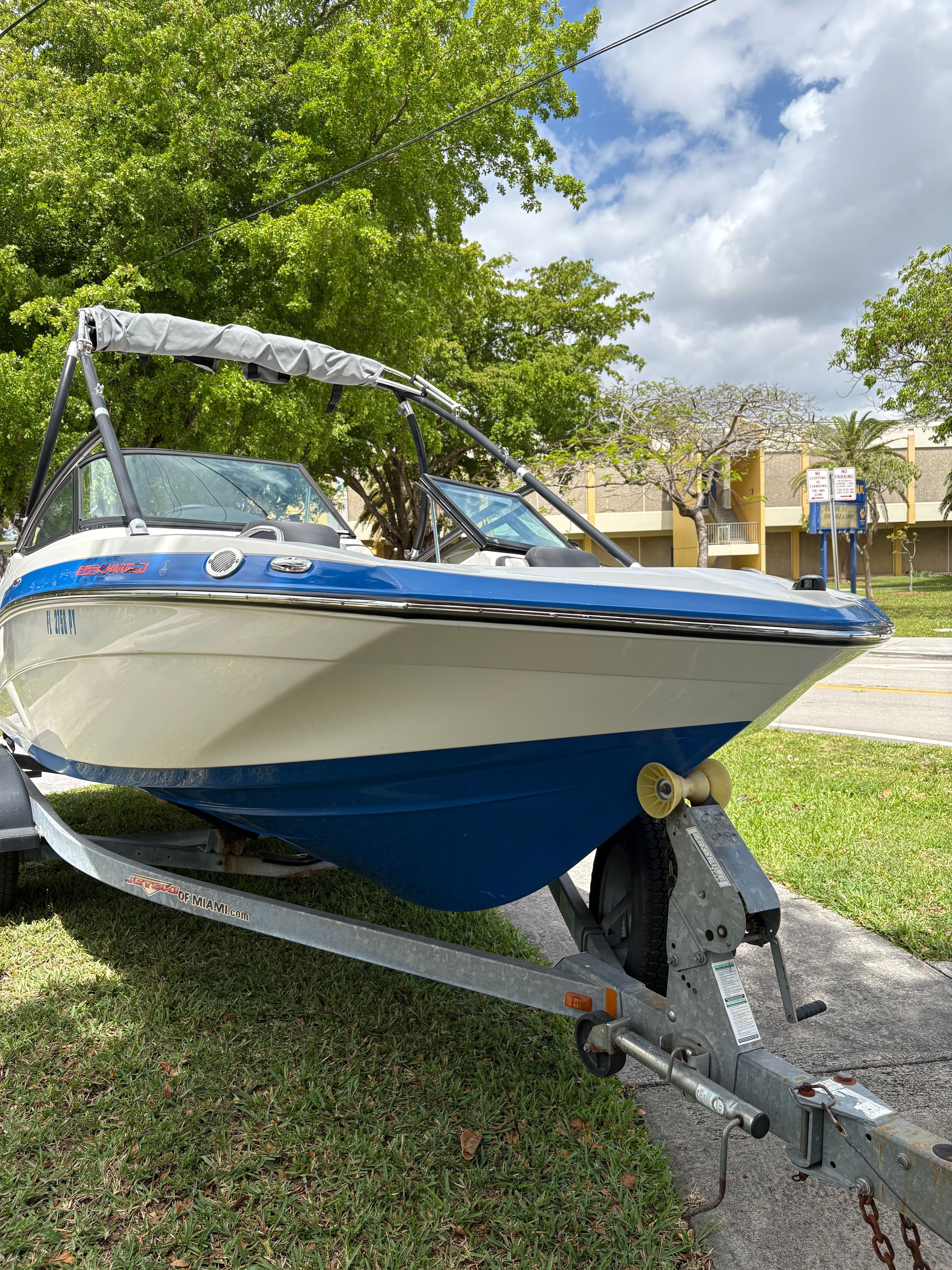 2015 Yamaha Boats AR192 - 4