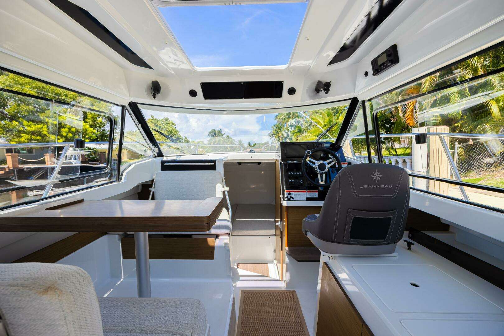 2022 Jeanneau NC 795 Series 2 - Image 13
