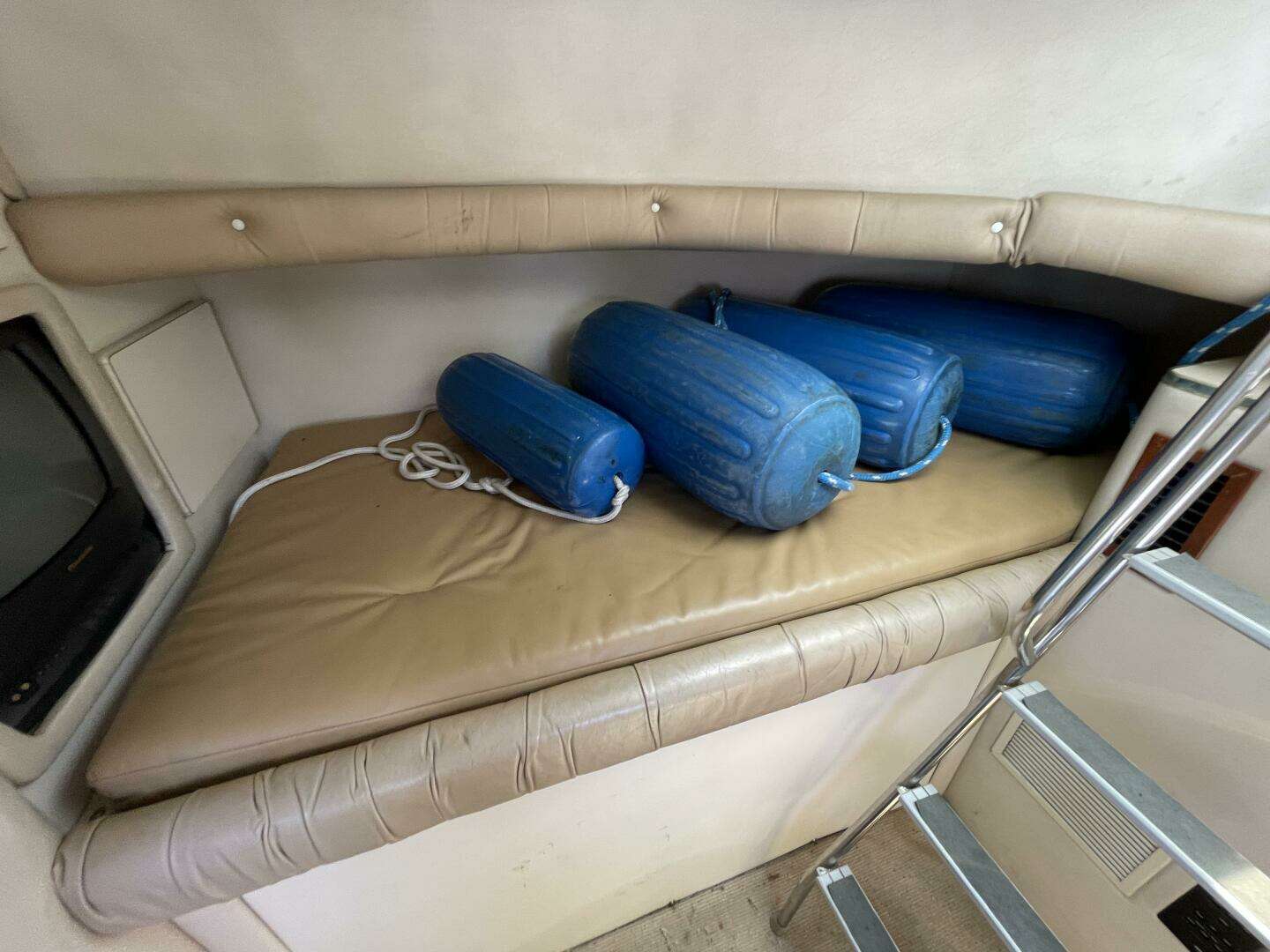 1998 Sea Ray 630 Super Sun Sport - Image 21