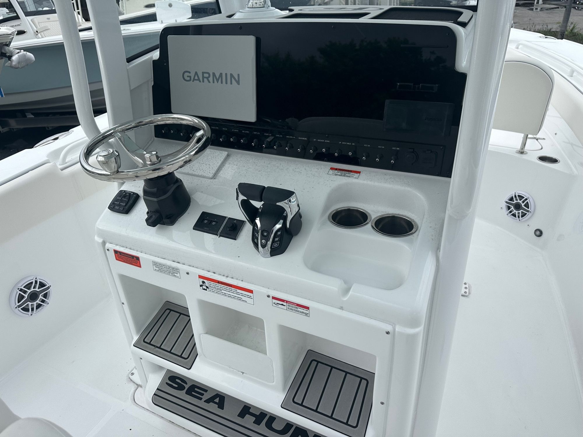 2026 Sea Hunt Ultra 275 SE - 8