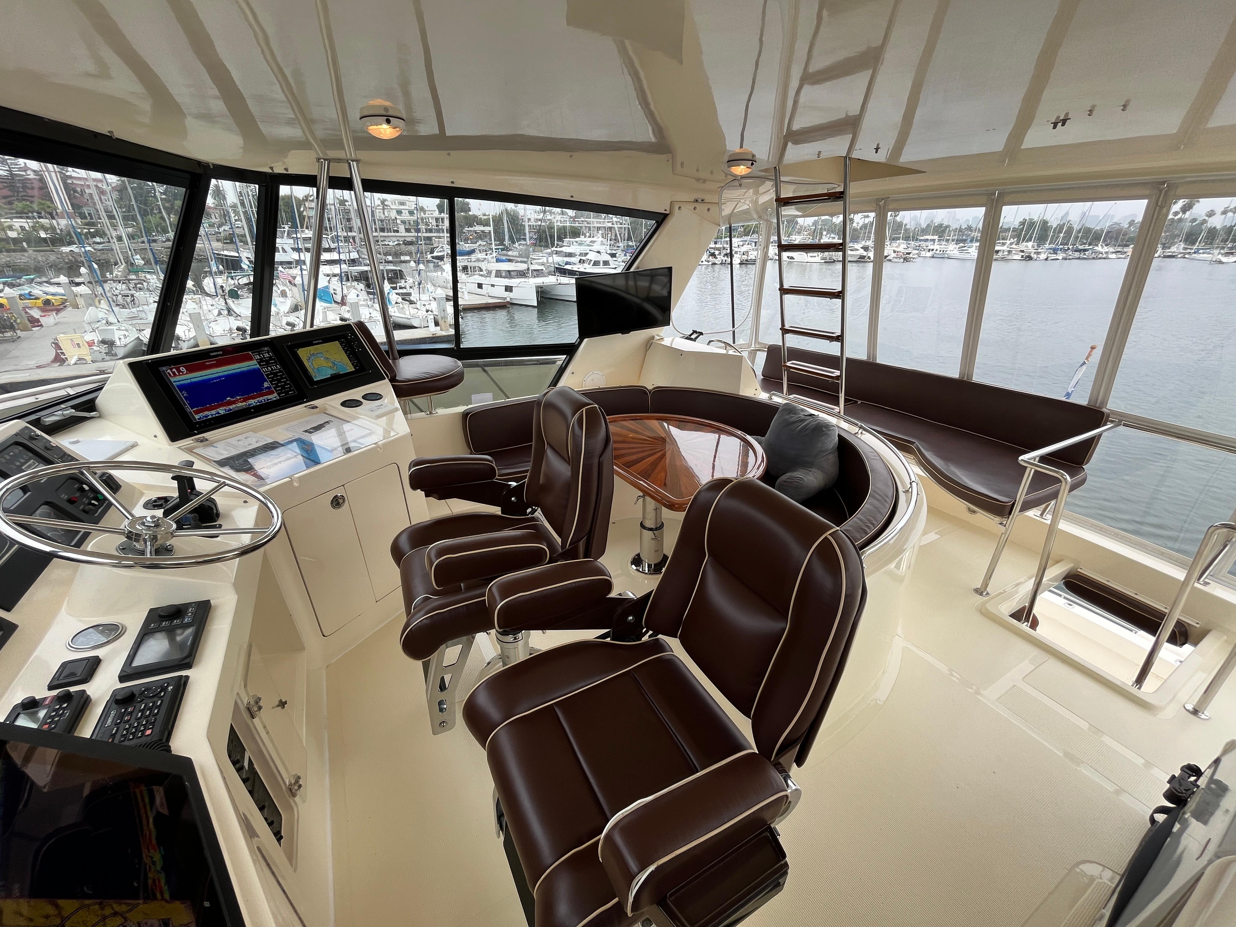 1999 Mikelson Long-Range Luxury Sportfisher - 60