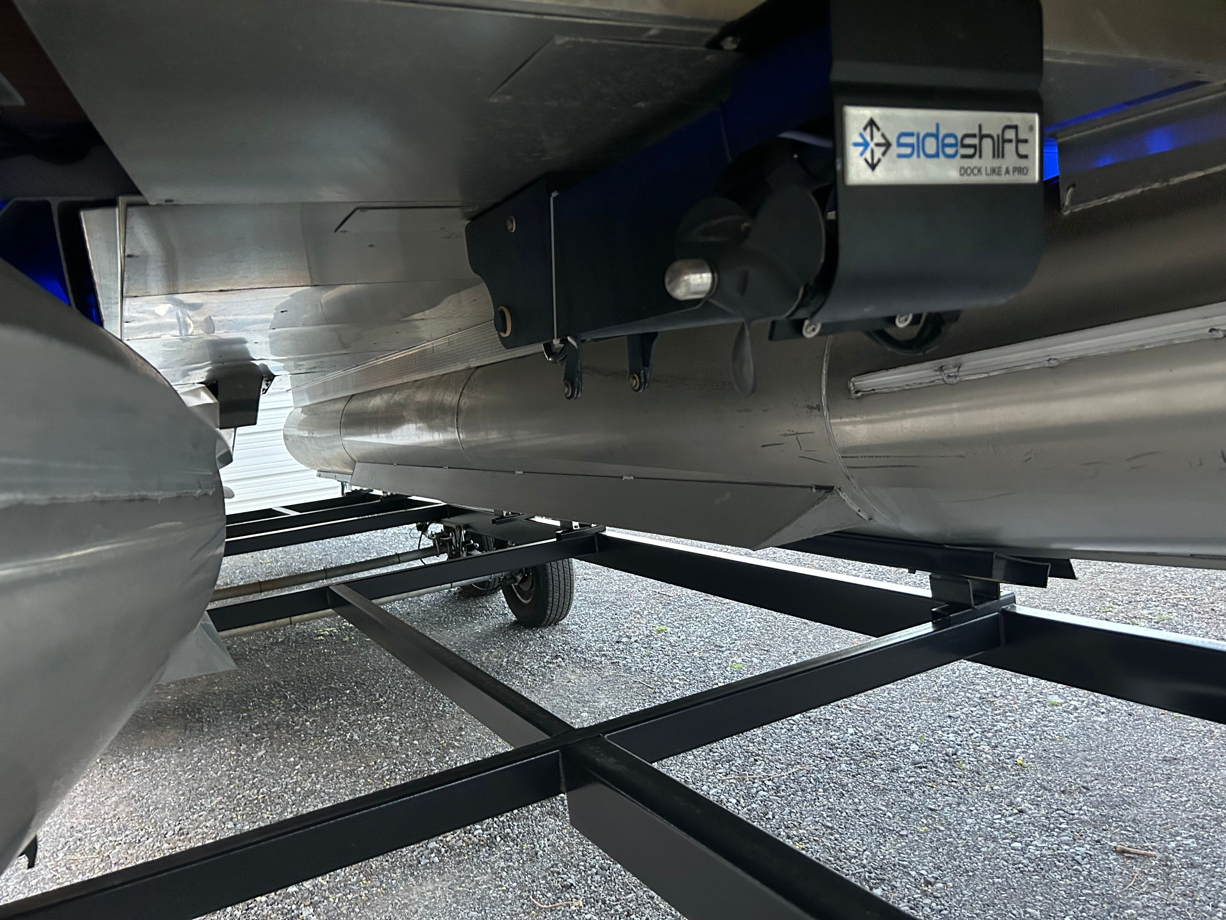 2017 Bennington 25 QX - 12