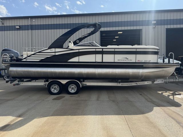 2016 Bennington 25 RCWX1 - 10FT Wide Single Engine