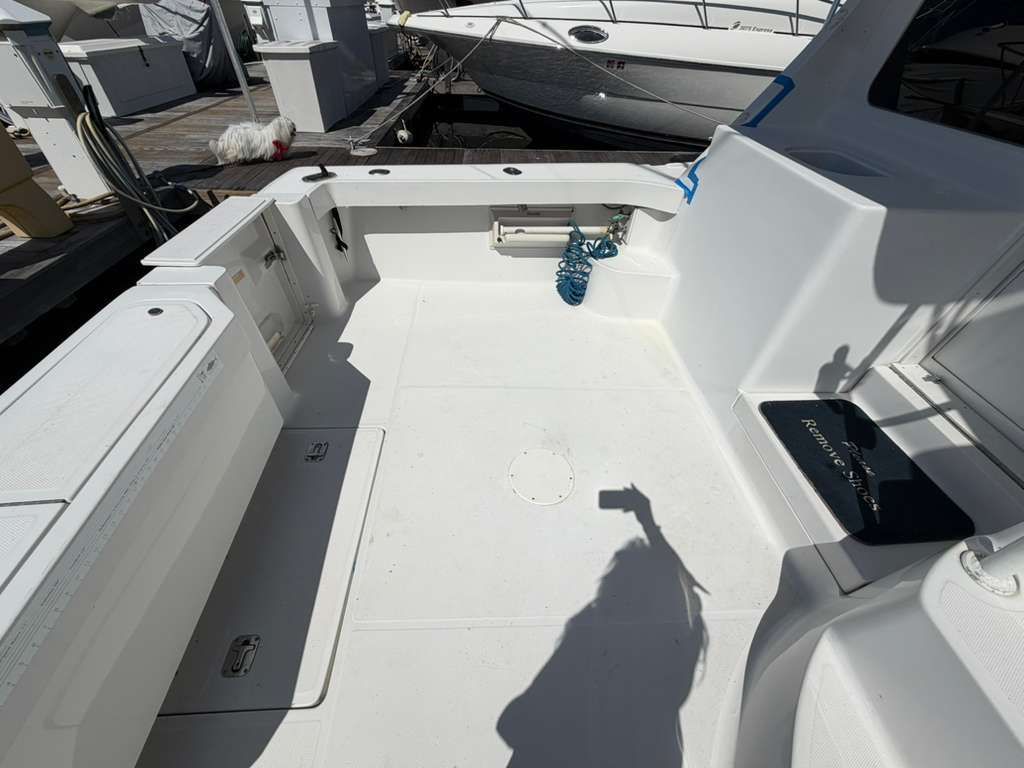 2000 Luhrs Tournament 340 Convertible - 4