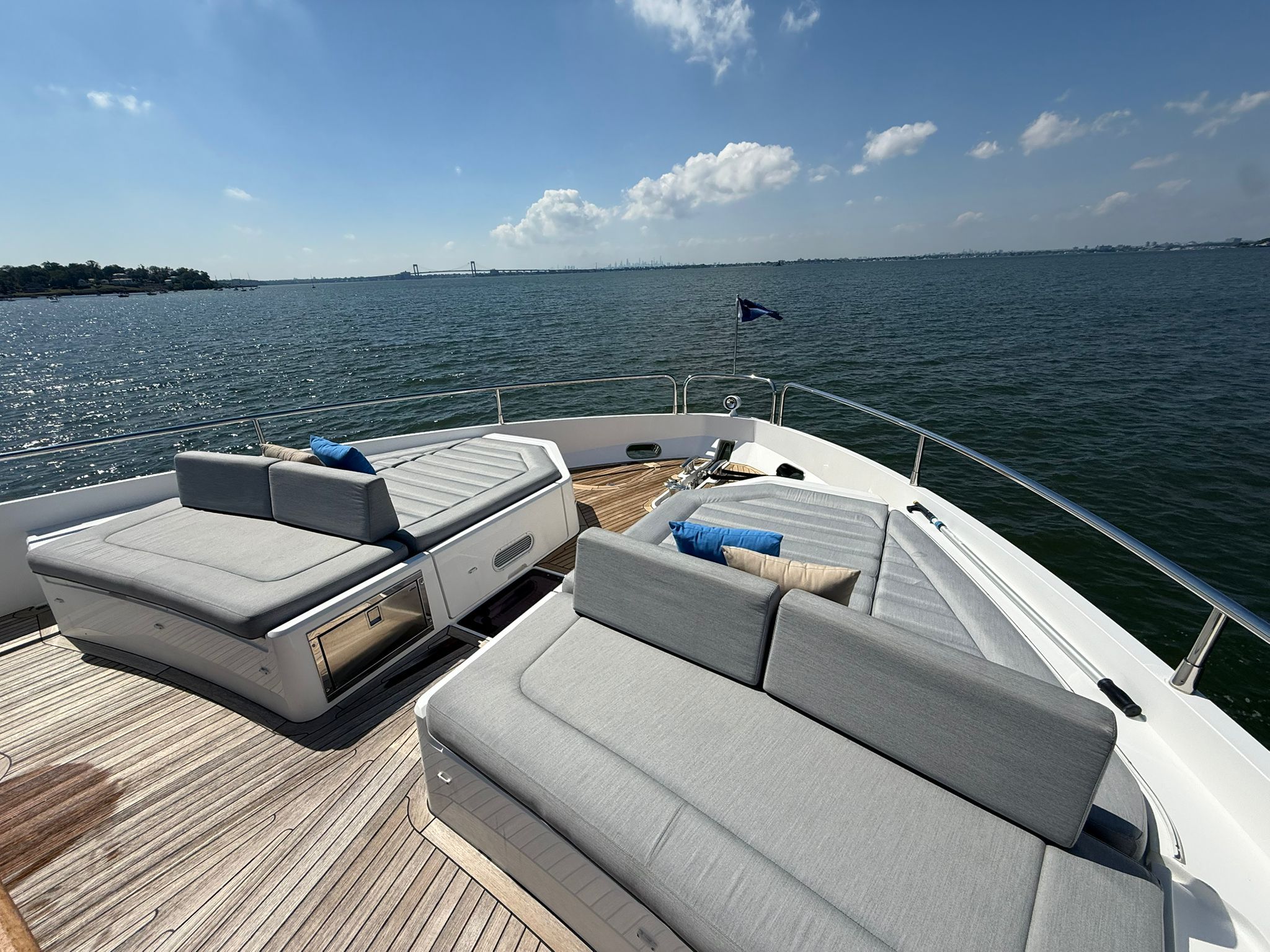 2021 Sunseeker 76 Yacht - 43