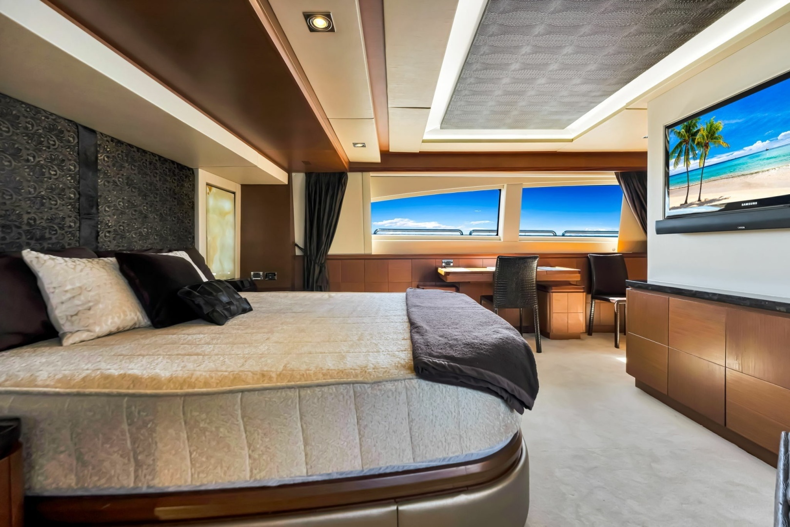 2005 Azimut 105 - Image 91