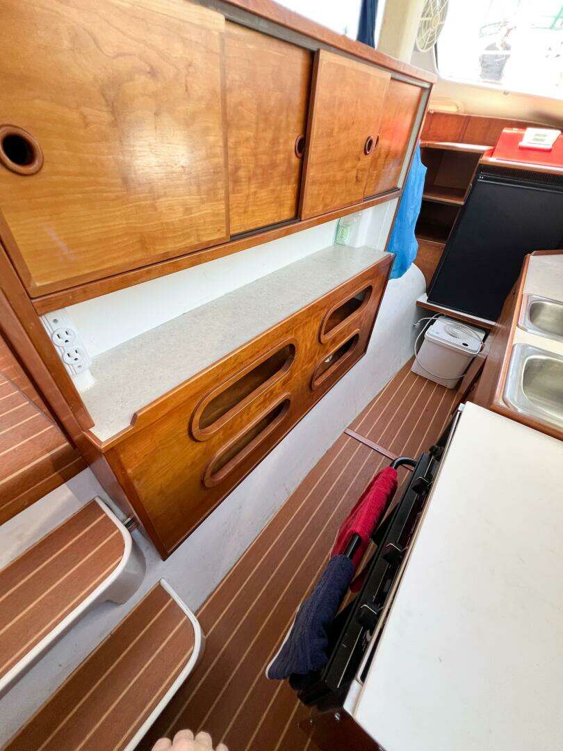 2012 TomCat 9.70 S - Image 33