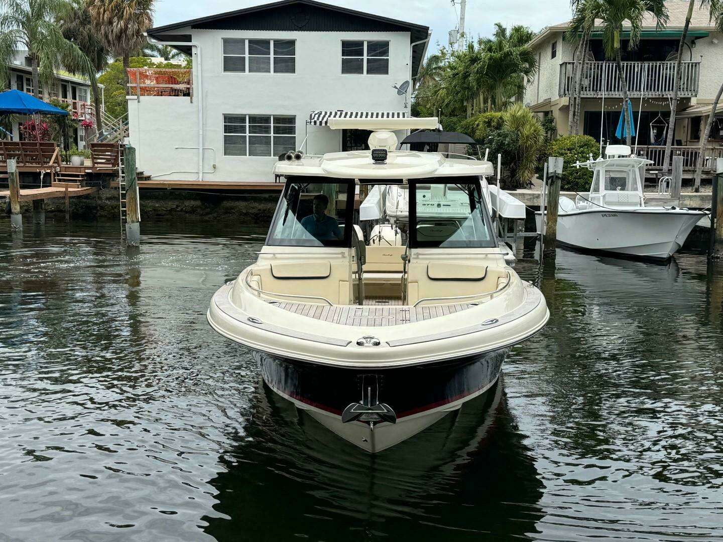 2022 Chris-Craft Calypso 35 - Image 2