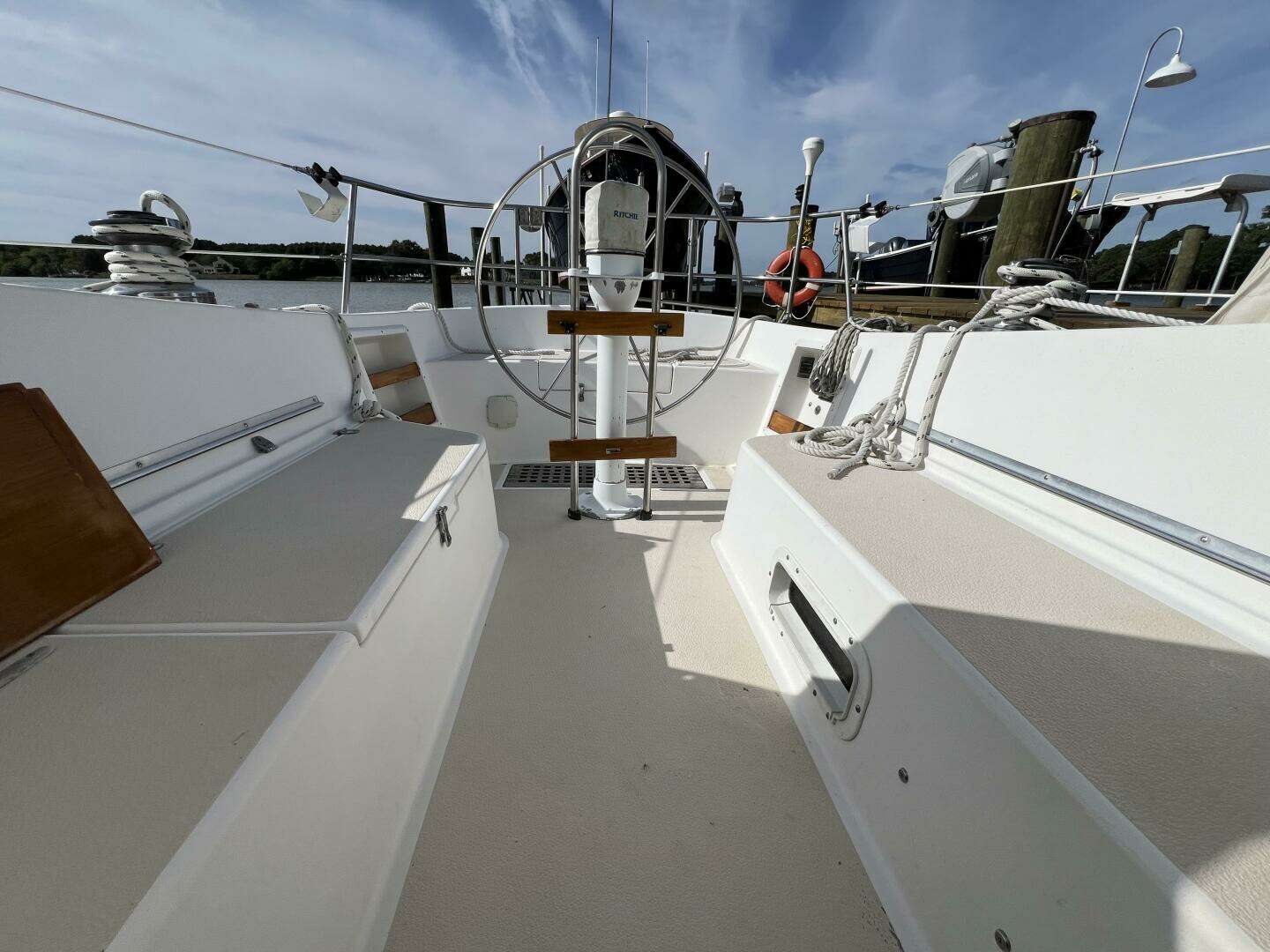 1984 Tartan 37 - Image 12
