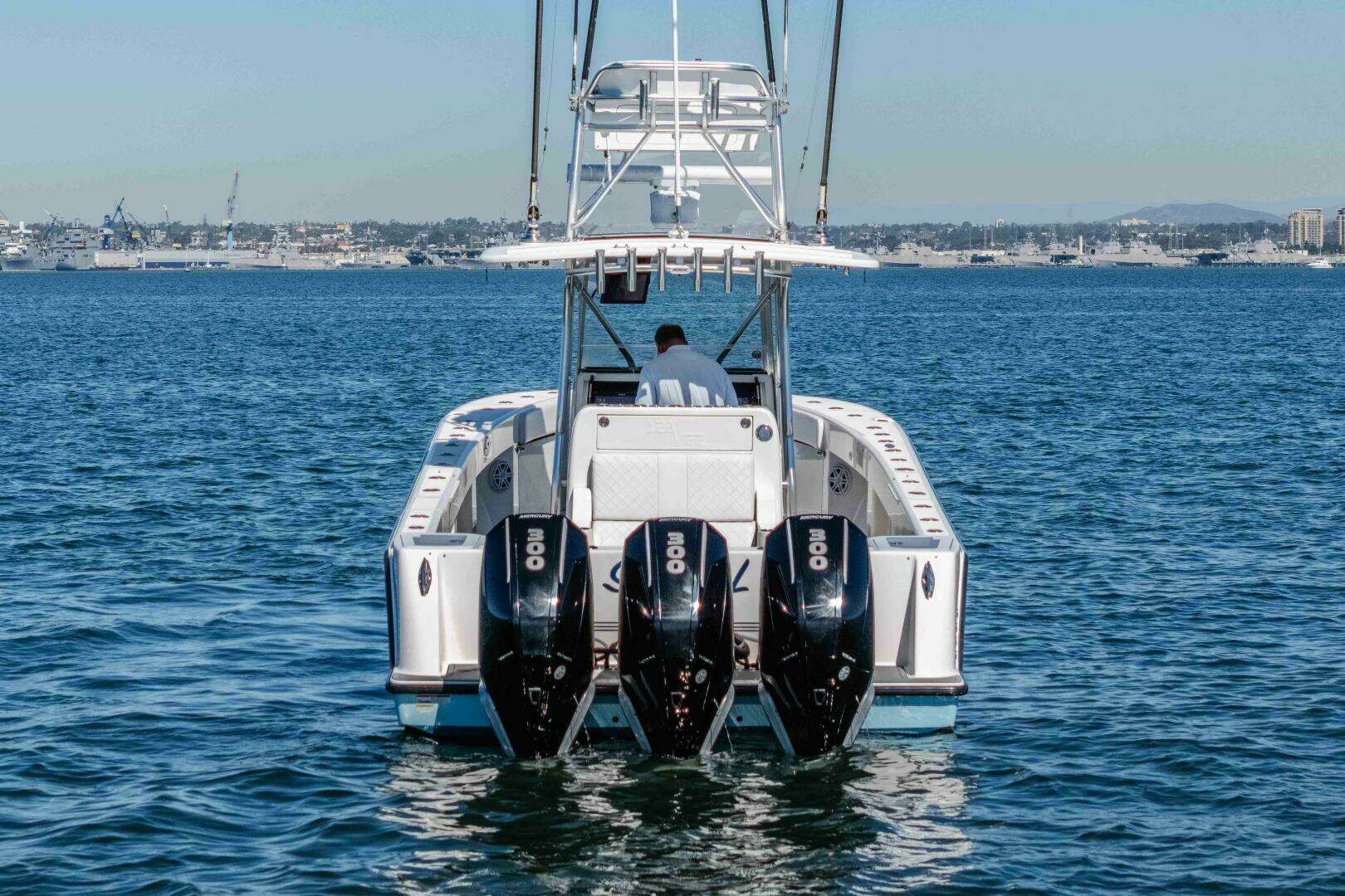2018 SeaVee 370 Z - Image 35