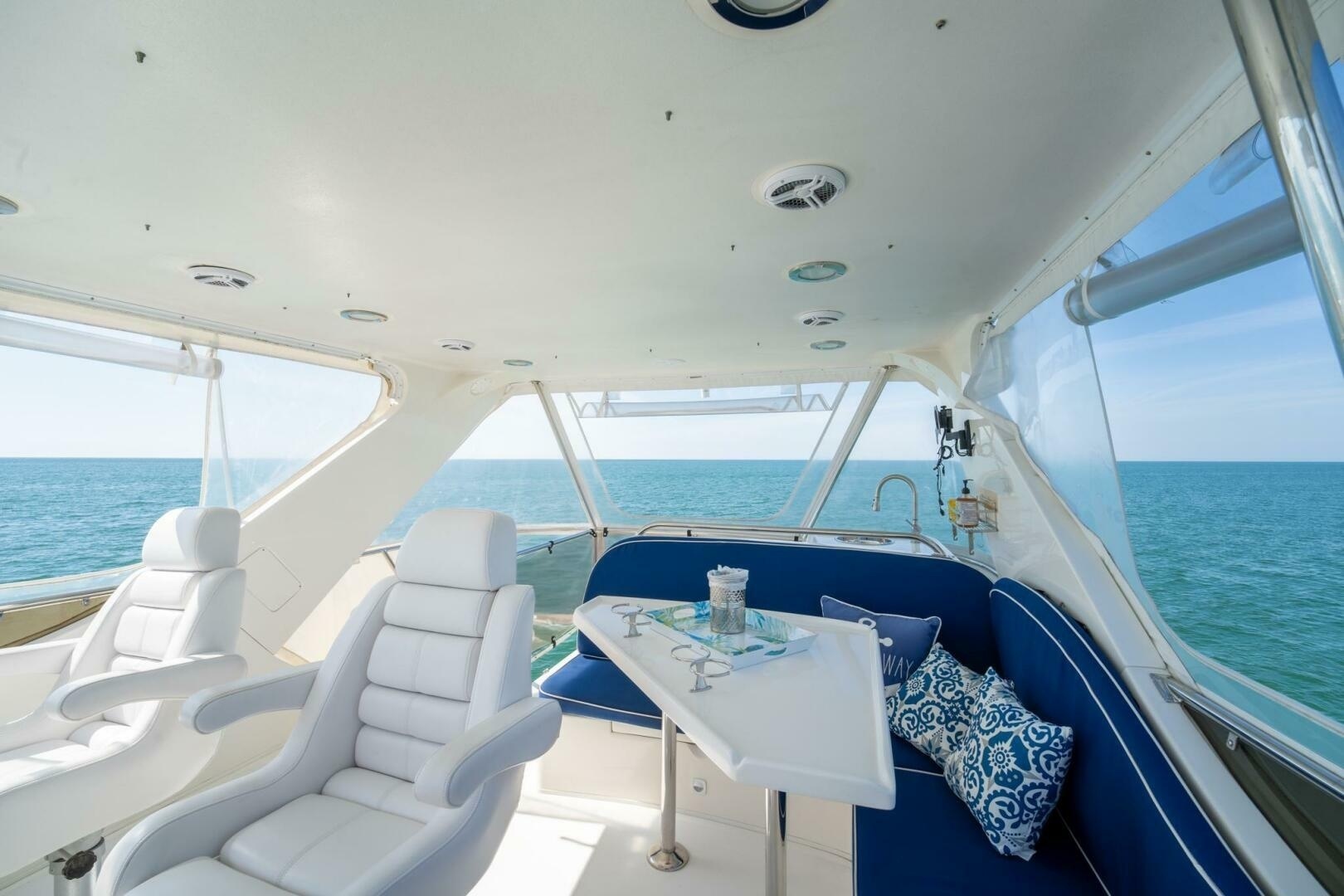 2007 Ocean Alexander 52 Sedan - Image 13