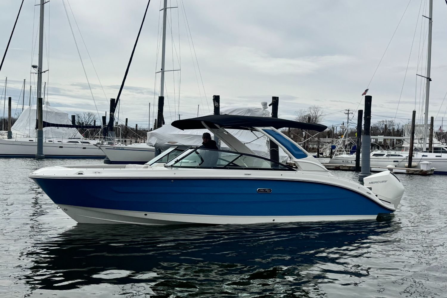 2026 Sea Ray SDX 250 Outboard