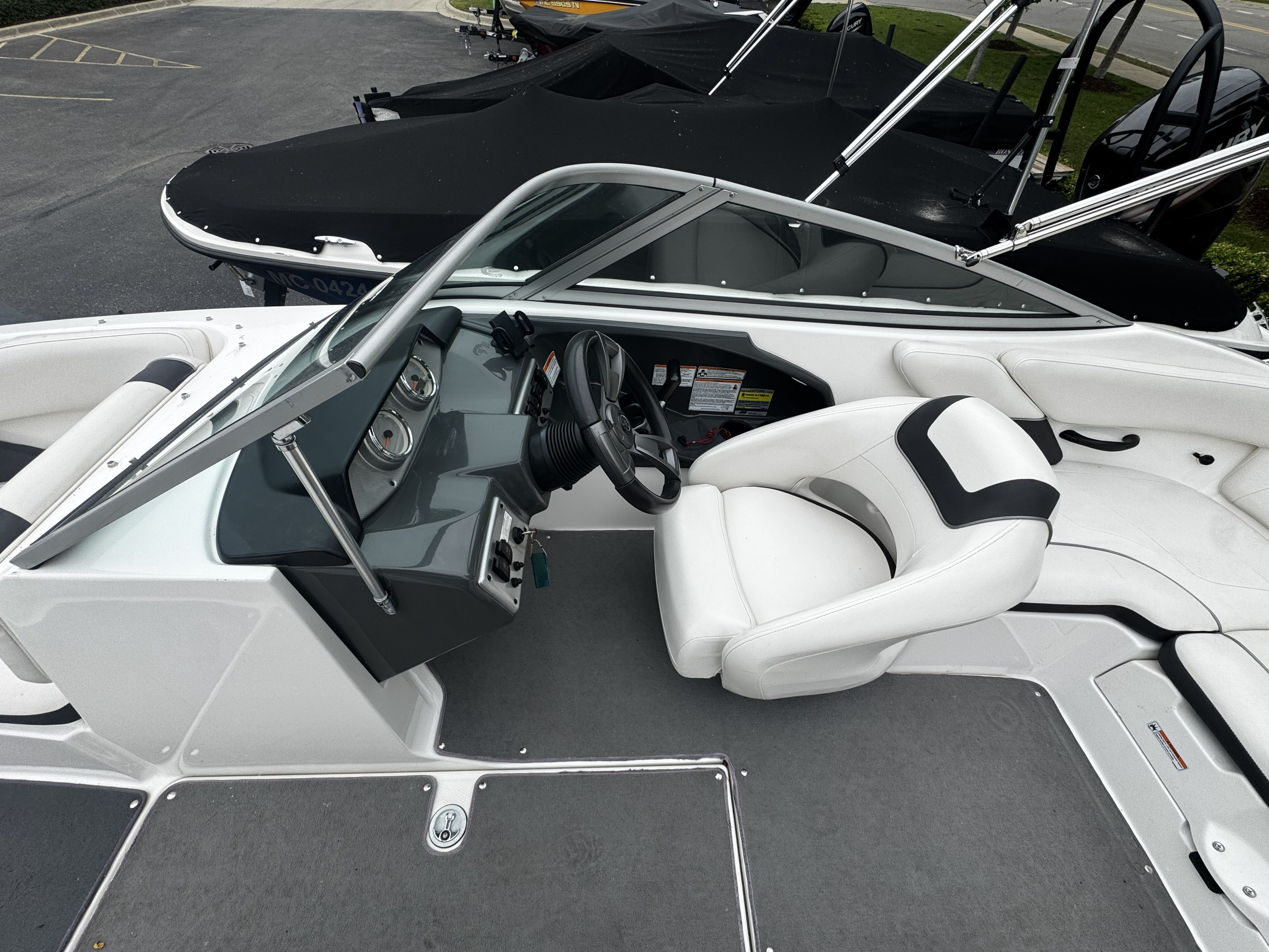 2013 Yamaha Boats SX190 - 13