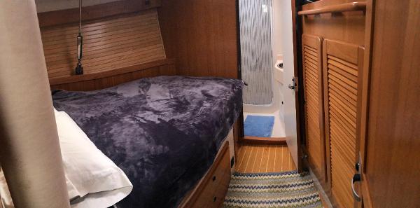 2002 Catalina 470 - 14