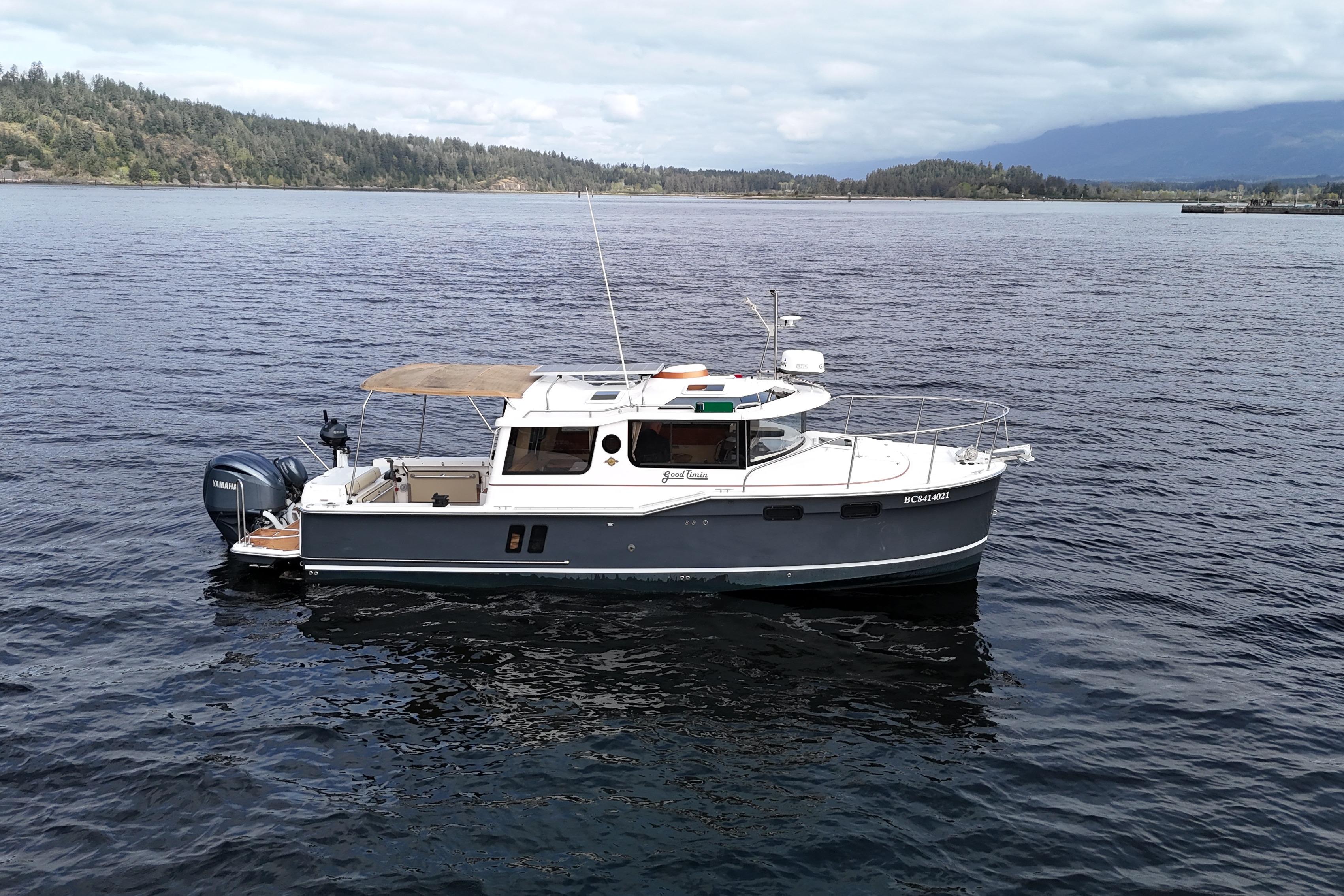 2022 Ranger Tugs R-27