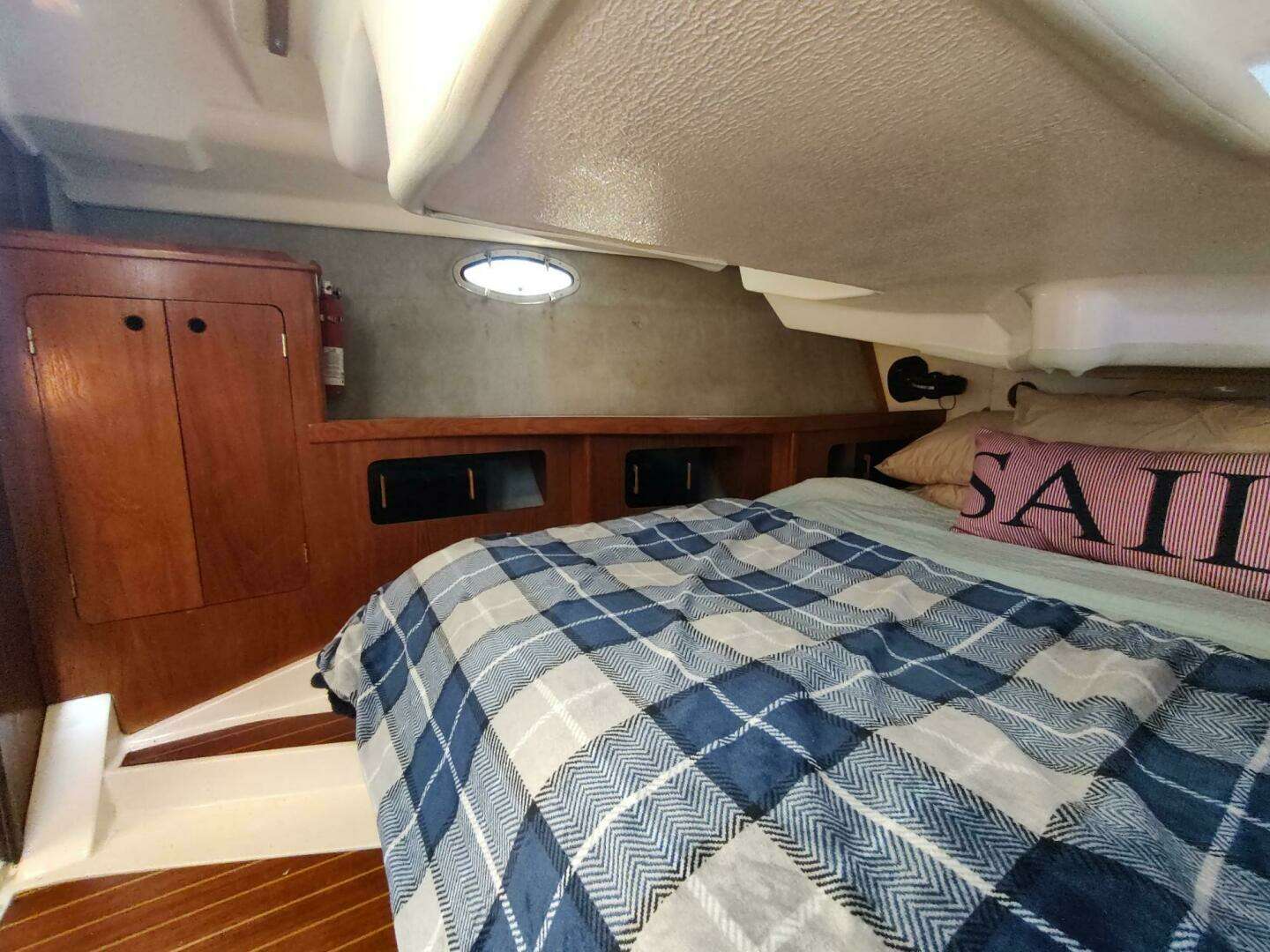 1987 Hunter 37 Legend - Image 32