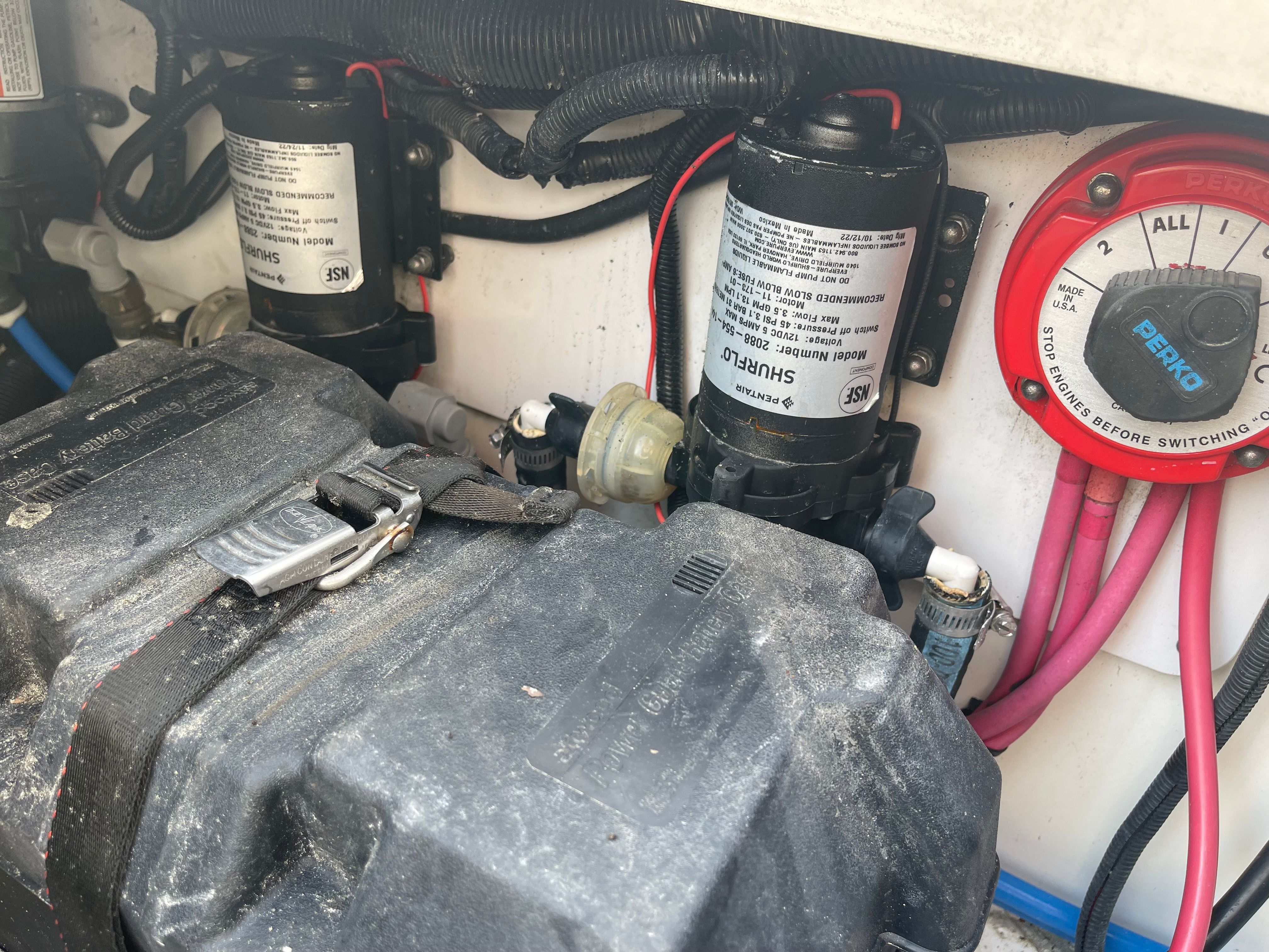 Electrical components in a 2001 Boston Whaler 26 Conquest.
