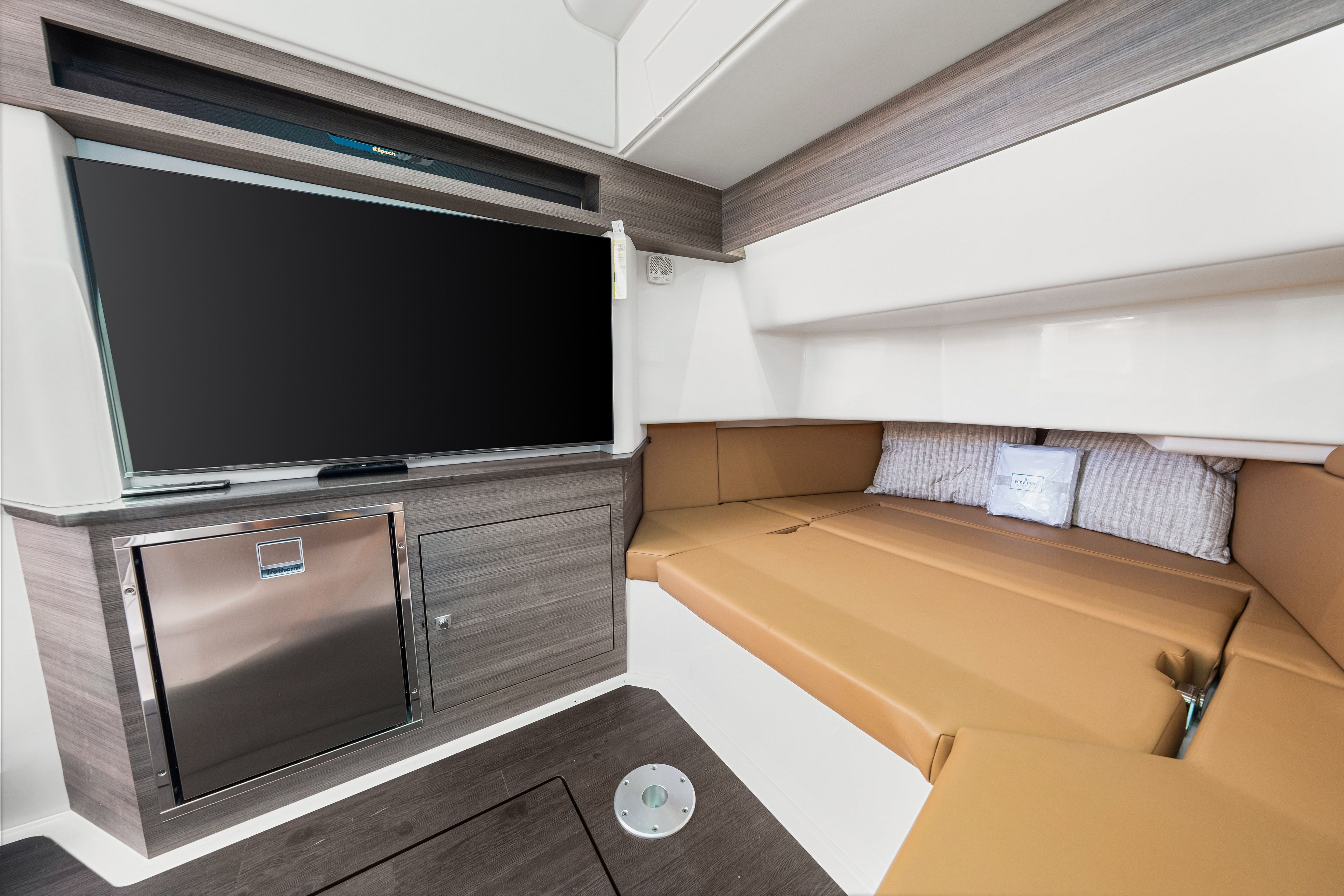 2024 Aviara AV40 OB - 84
