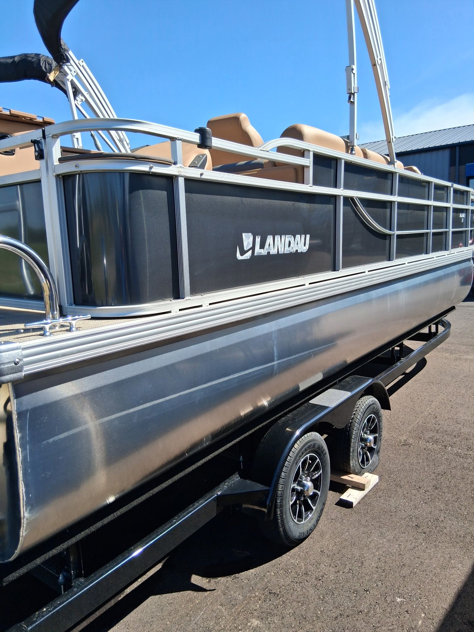 Landau Alure 23CC Fish-Charcoal boat on trailer, year 2026.