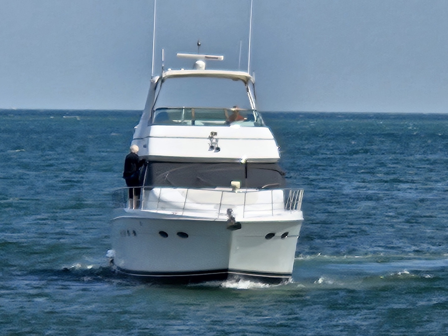 1999 Carver 530 Voyager - Image 3