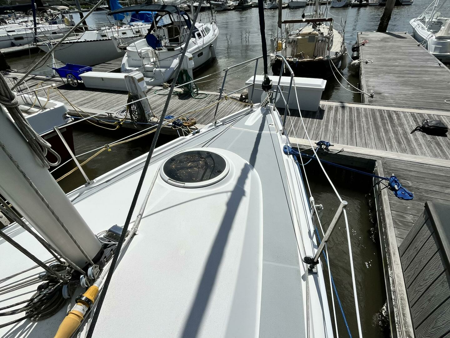 2005 Hunter — - Image 8