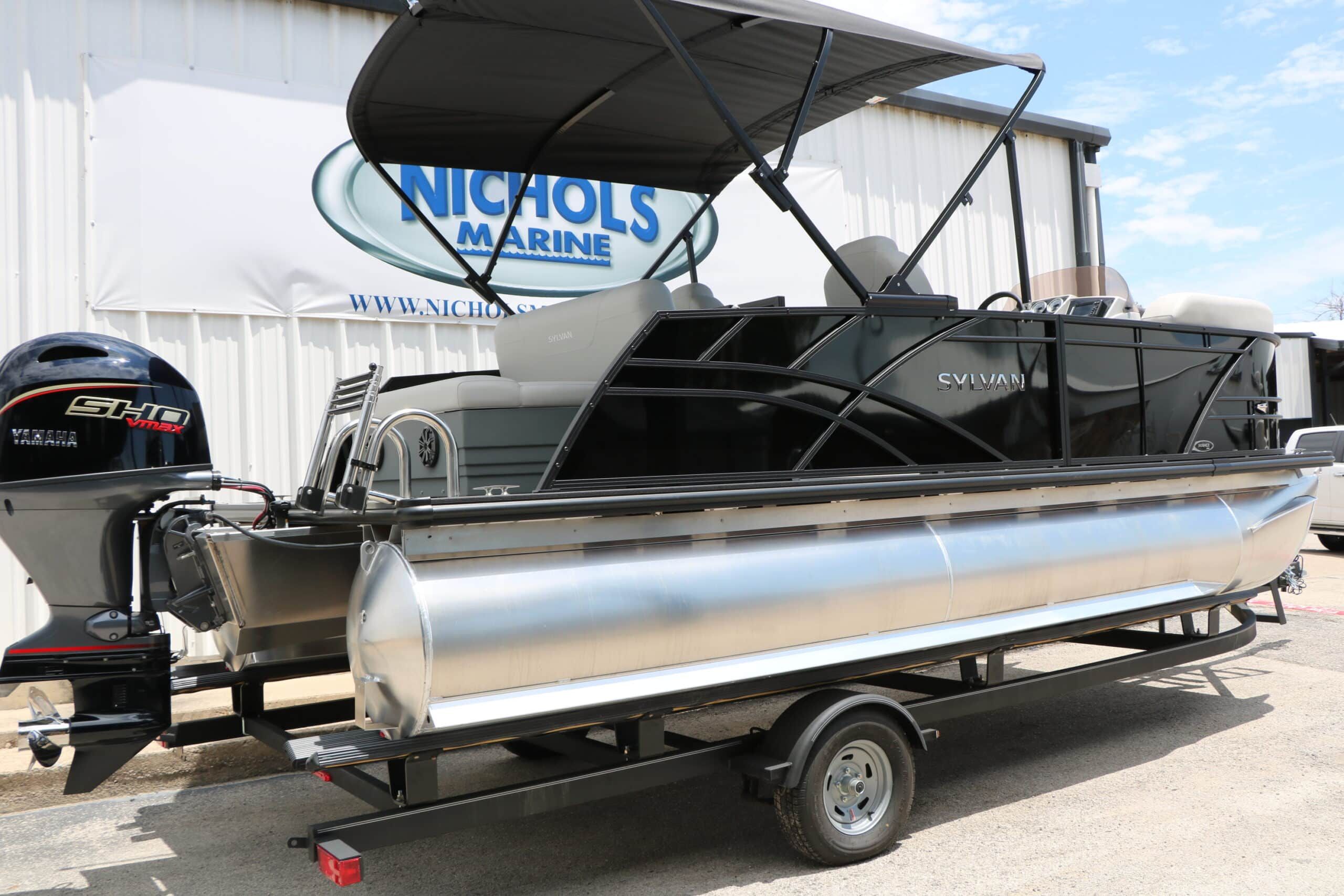 2026 Sylvan Mirage 820 CLZ DH Premium Pontoon Includes Custom Trailer - 12