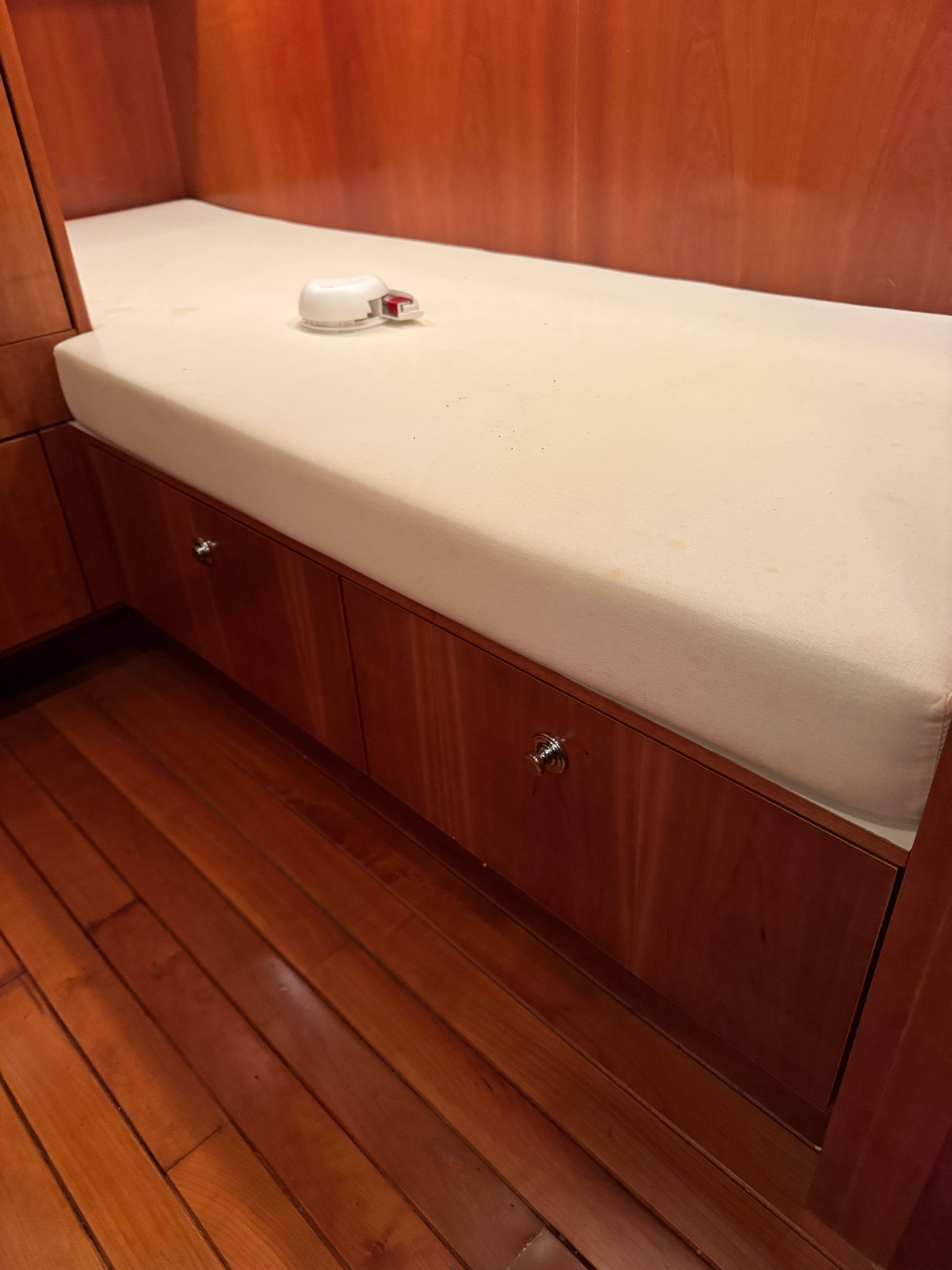 2003 Tiara Yachts 5000 Open - 76