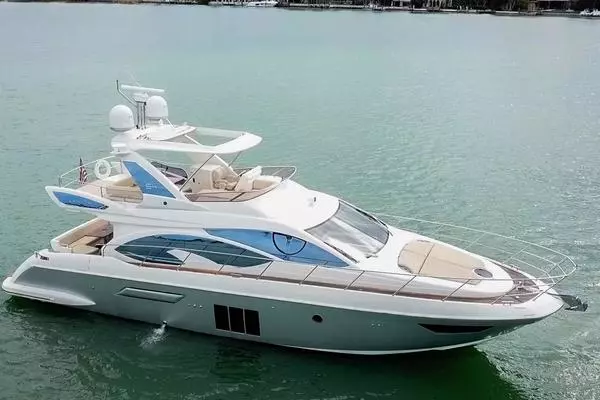 2013 Azimut FLY54