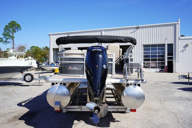 2025 Sun Tracker 20 Party Barge - 3