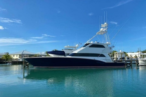 2005 Sea Force IX Enclosed Flybridge