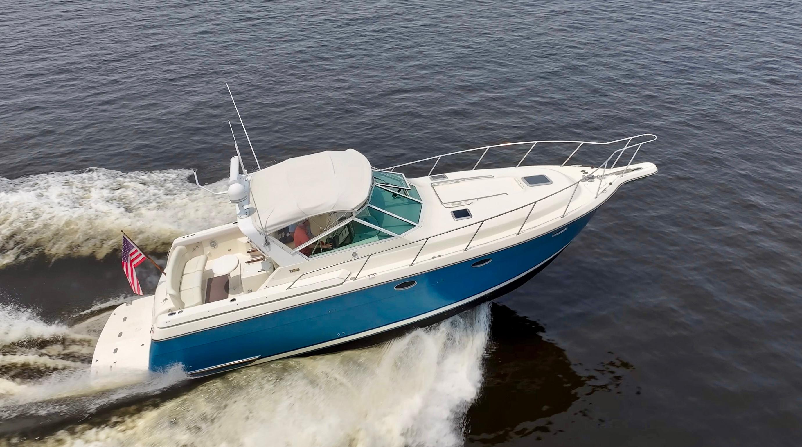 1996 Tiara Yachts 3500 Express