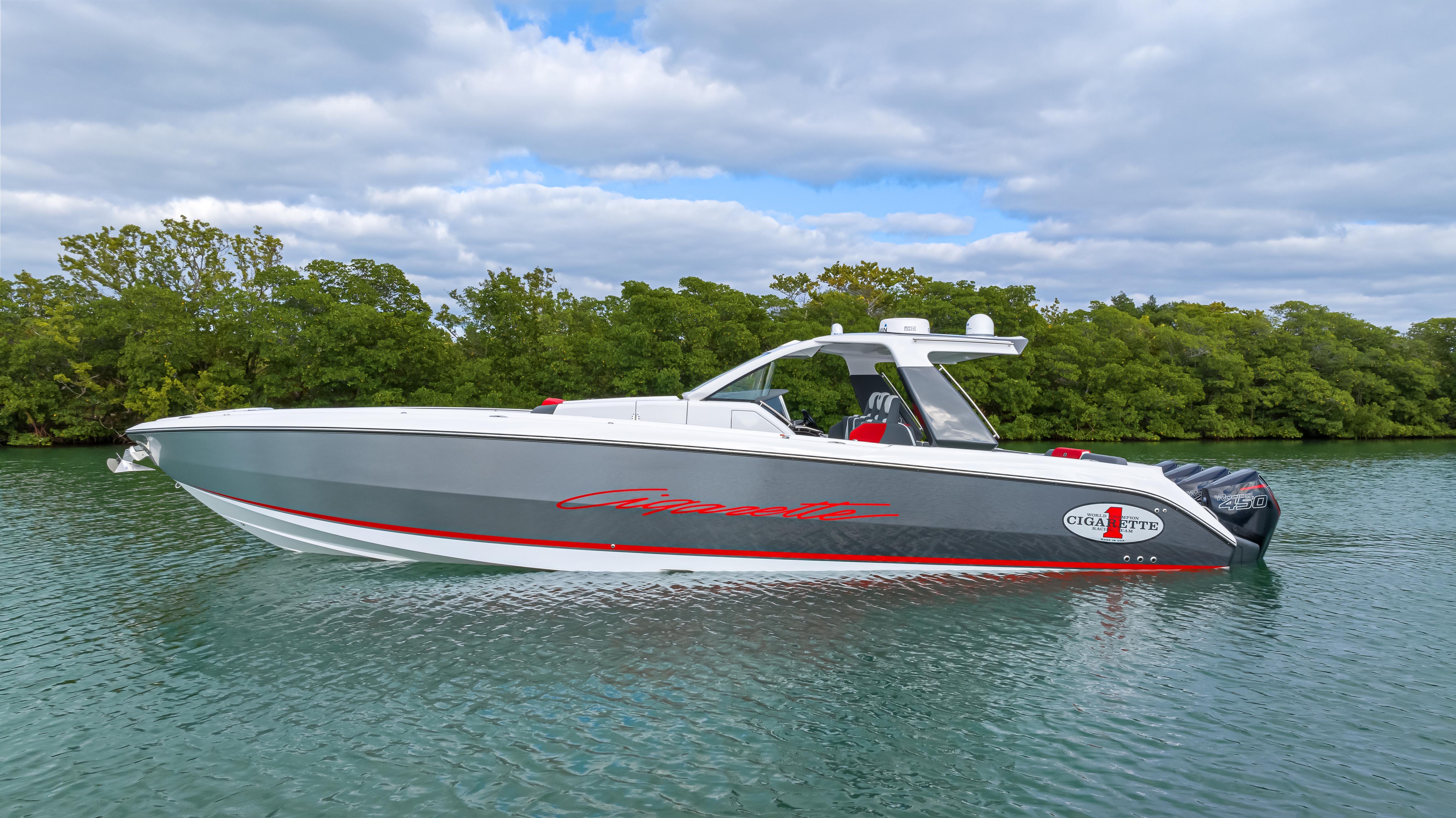 2022 Cigarette 42' Auroris