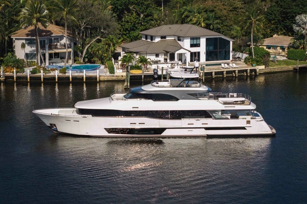 2026 Ocean Alexander 37L