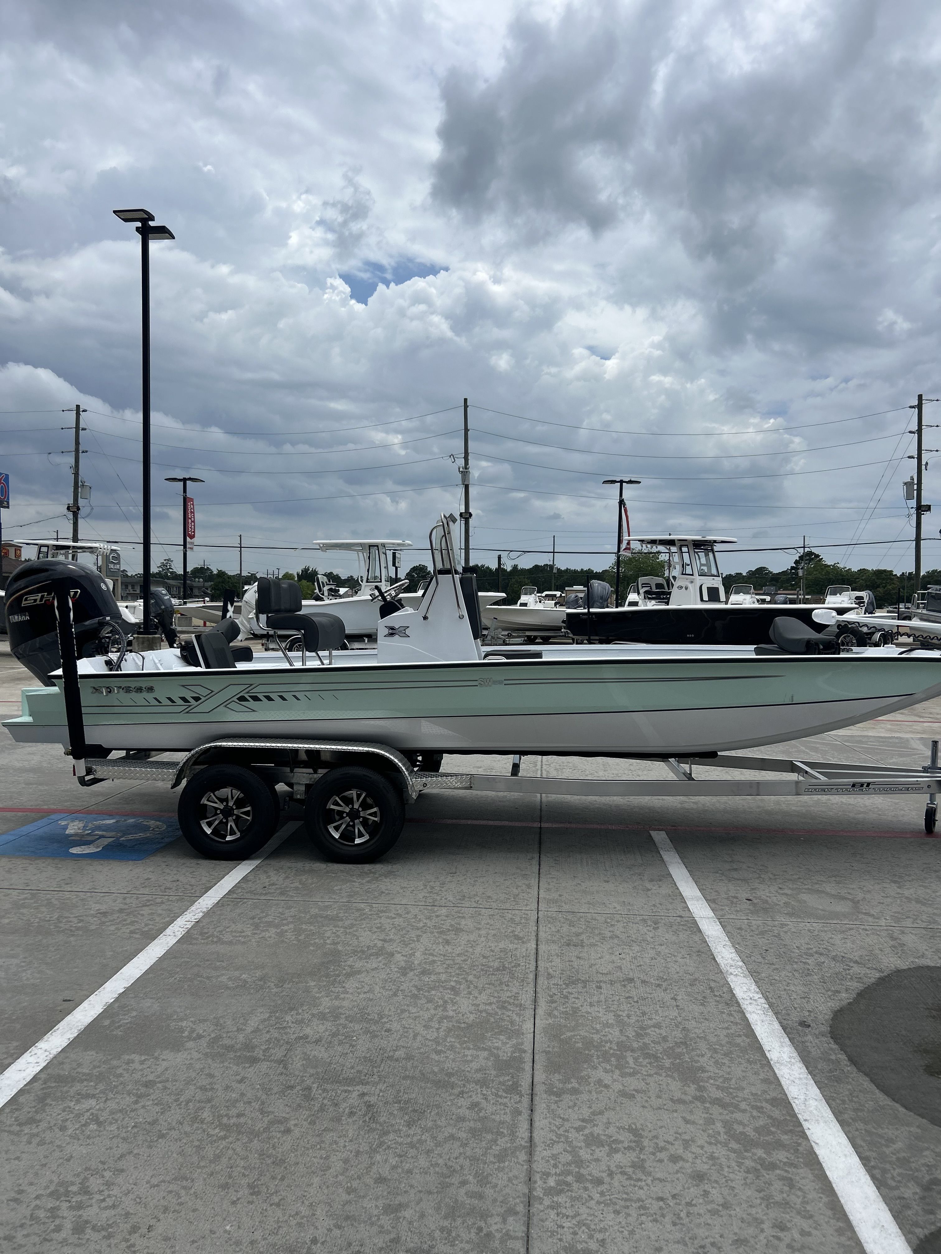 2026 Xpress SW22B - 6