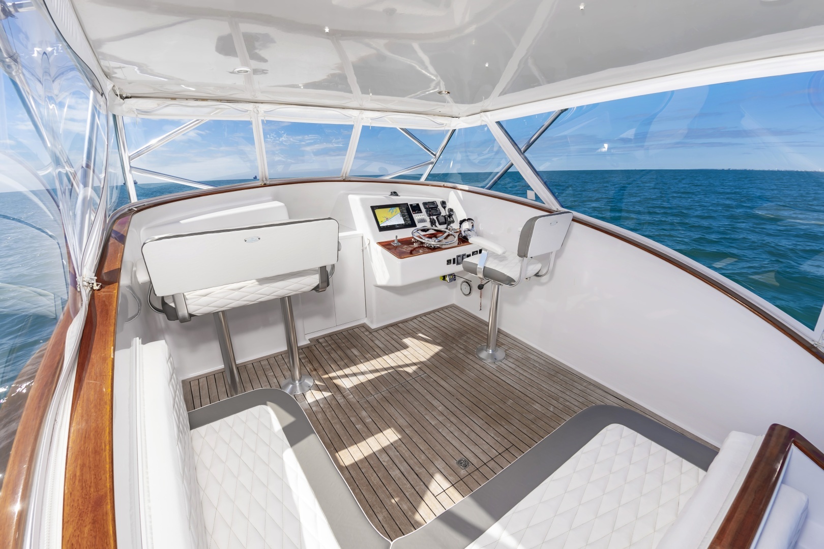 2009 Custom Carolina 36 Express - Image 16