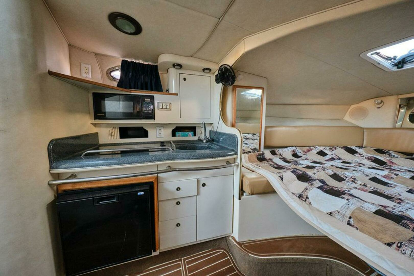 1997 Sea Ray 290 Sundancer - Image 5