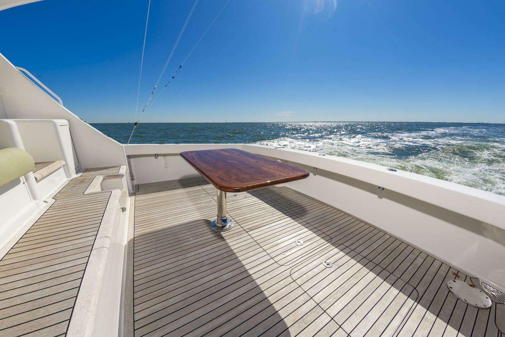 2010 Viking 52 Sport Coupe - Image 14