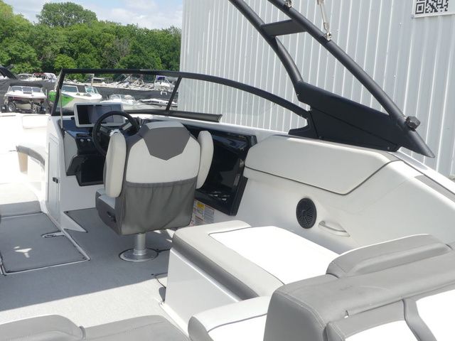2022 Yamaha Boats AR250 - 23