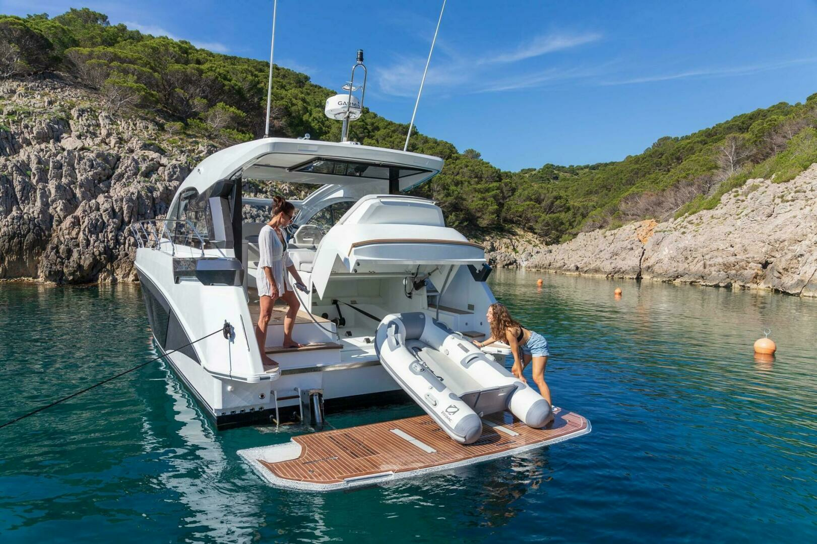 2024 Beneteau Gran Turismo 45 - Image 21