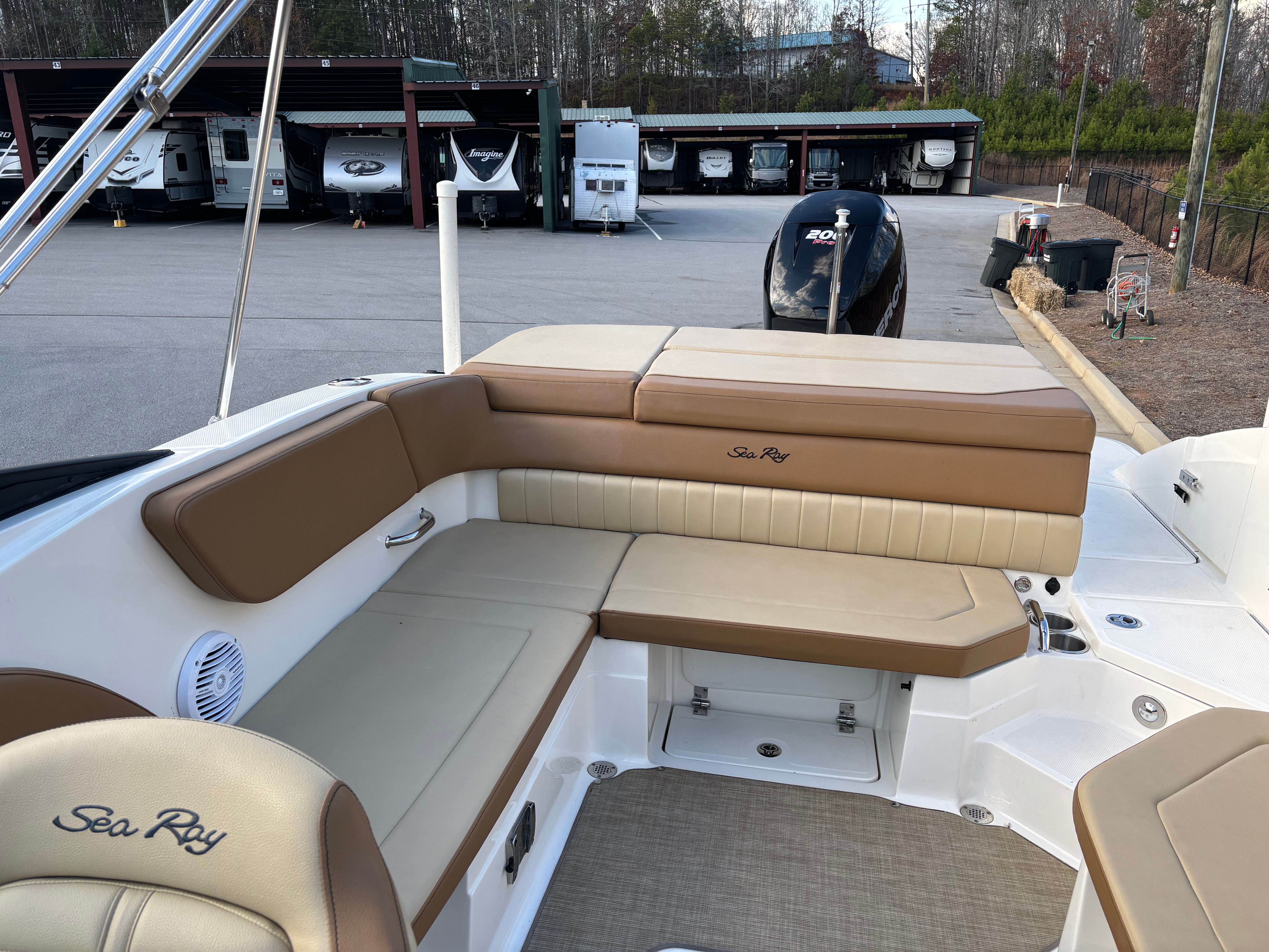 2018 Sea Ray SPX 230 Outboard - 5