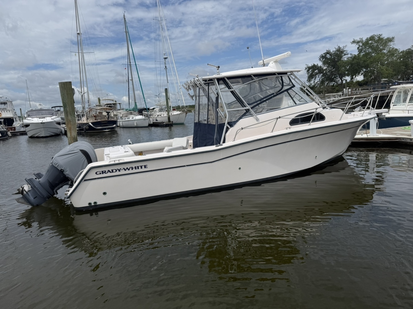 2004 Grady-White — - Image 9