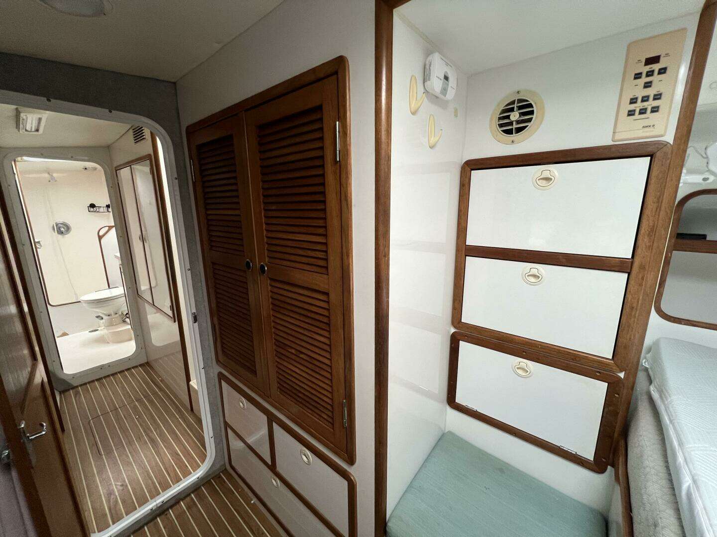 1997 Manta 40 - Image 39